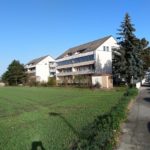 helle 2 Zimmer Whg m. Balkon