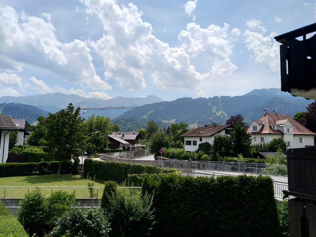 Charmante 2-Zimmer-Wohnung in Garmisch – Ihr neues Zuhause in den Bergen! Charmante 2-Zimmer-Wohnung in Garmisch – Ihr neues Zuhause in den Bergen!