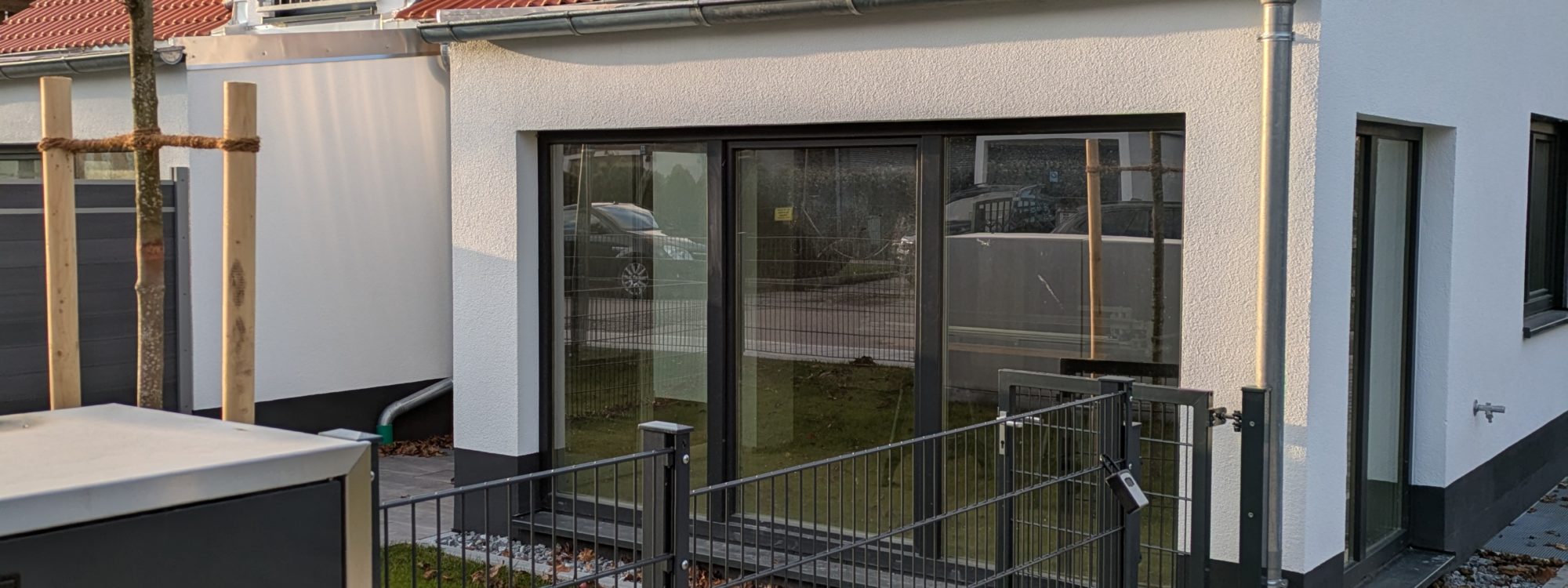 USH/Lohof excl. 4 Zim.-Whg. auf 2 Ebenen, 2 Bäder,Garage, kl. Garten